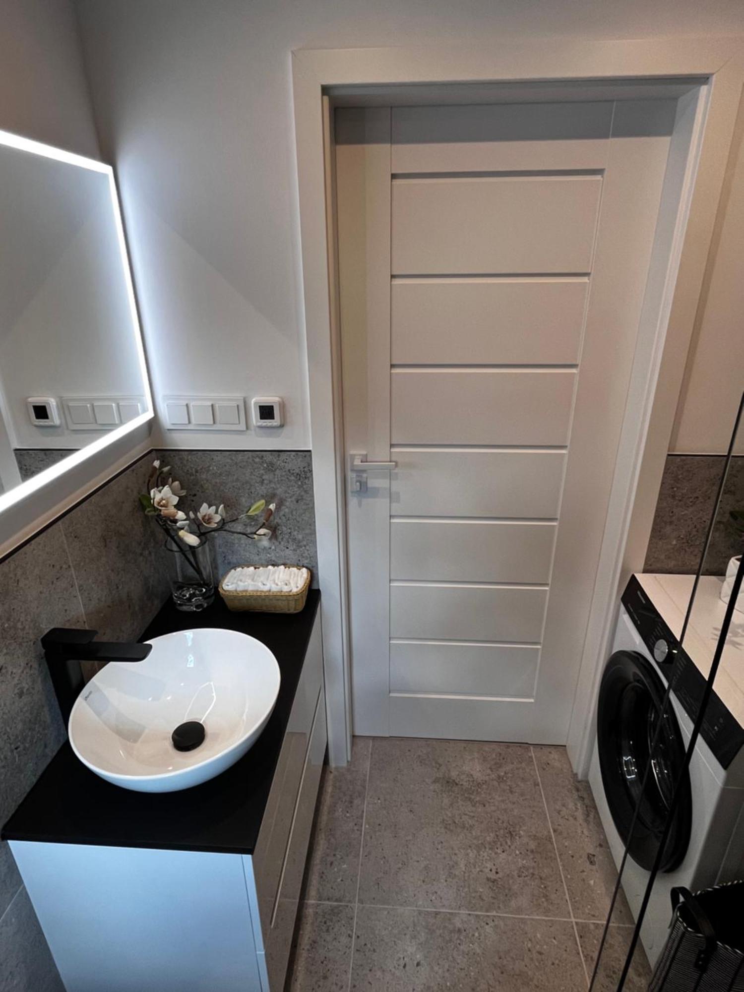 White Apartment Jelenia Gora
